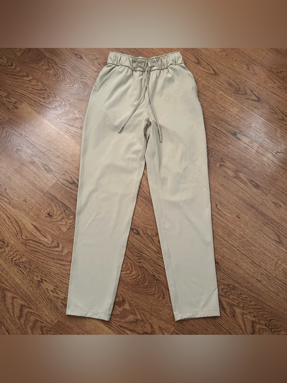 lululemon athletica tan elastic waist Drawstring pants jogger size 2 casual